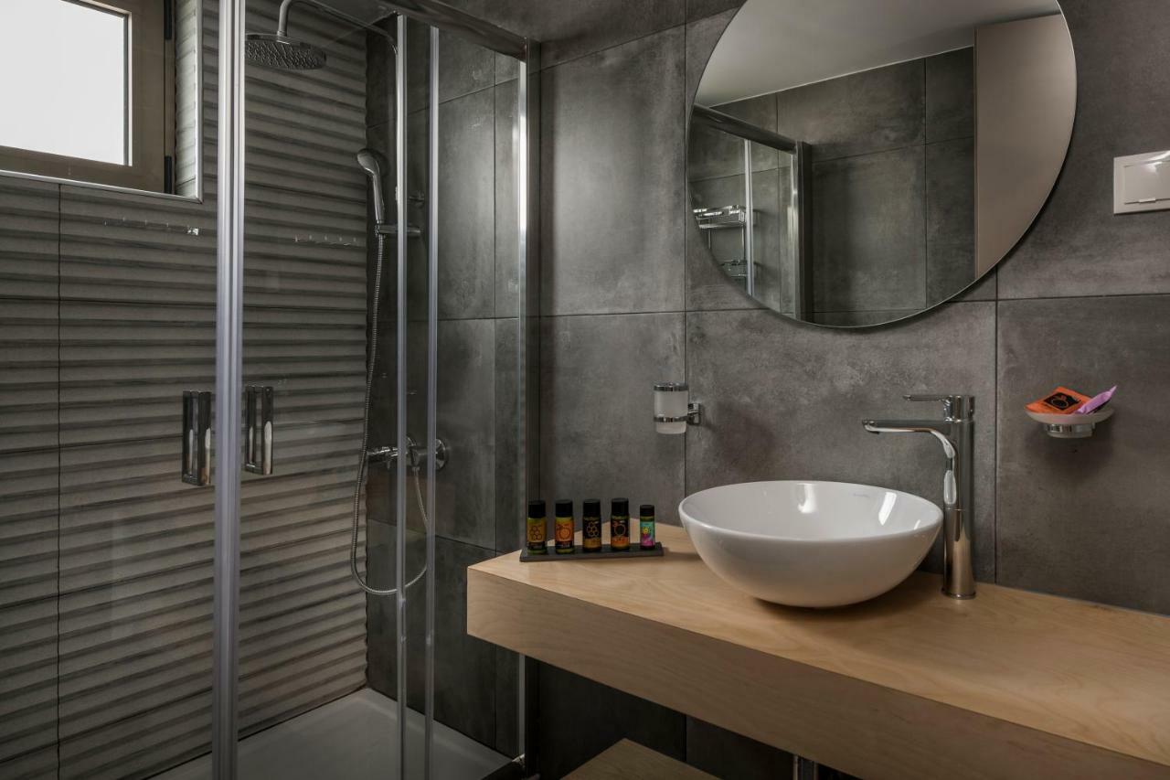 Mirma Luxury Apartment Hriszí Aktí Haniá Kültér fotó