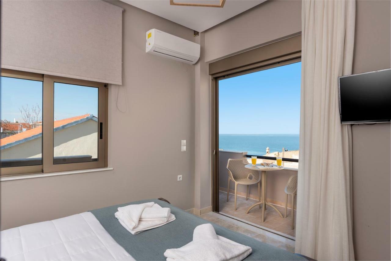 Mirma Luxury Apartment Hriszí Aktí Haniá Kültér fotó