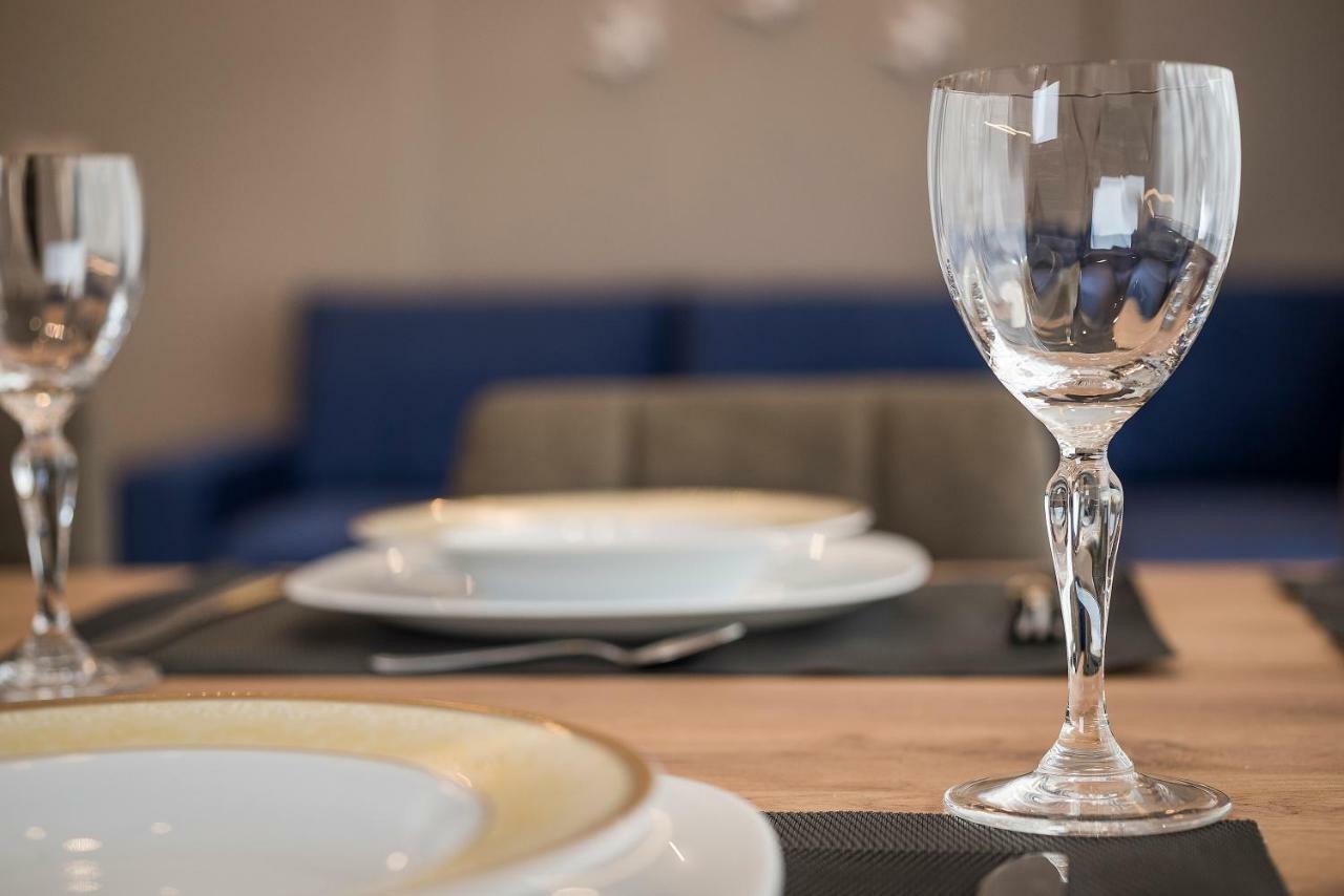 Mirma Luxury Apartment Hriszí Aktí Haniá Kültér fotó